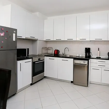 лазур 127 * 부르가스